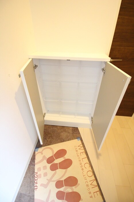 物件内観写真17　(靴箱)