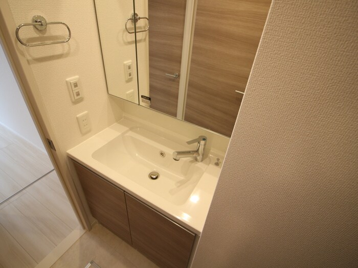 物件内観写真13　(洗面)