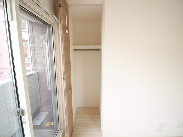 物件内観写真16　(収納)