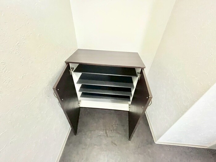物件内観写真10　(靴箱)