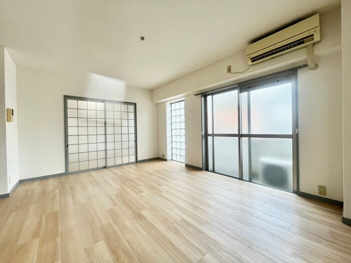 物件内観写真4　(居室)