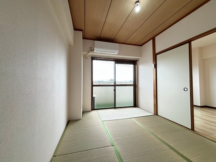 物件内観写真9　(居室)