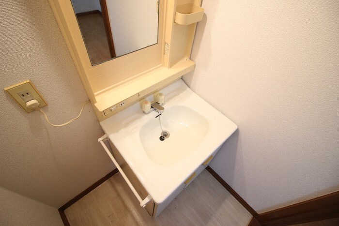 物件内観写真12　(洗面)