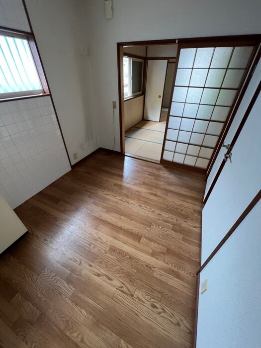 物件内観写真12　(廊下)