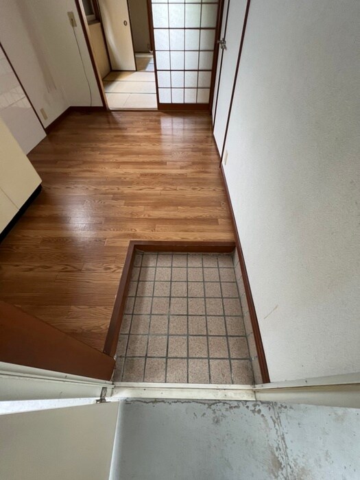 物件内観写真15　(玄関)