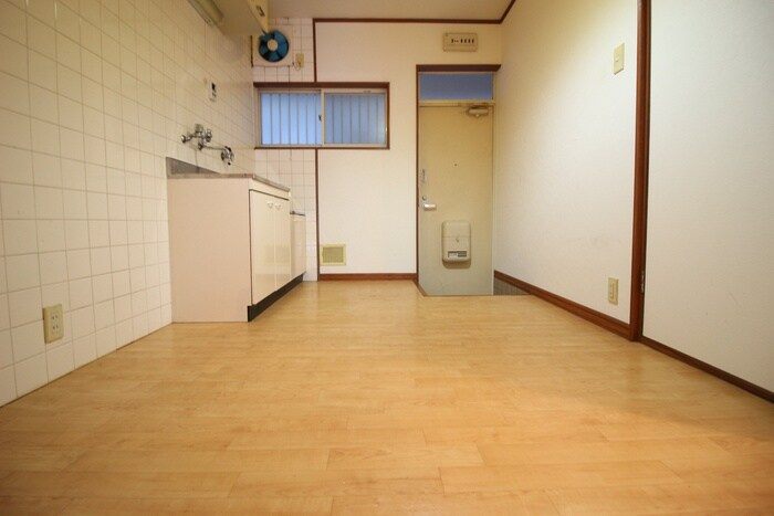 物件内観写真22　(玄関)