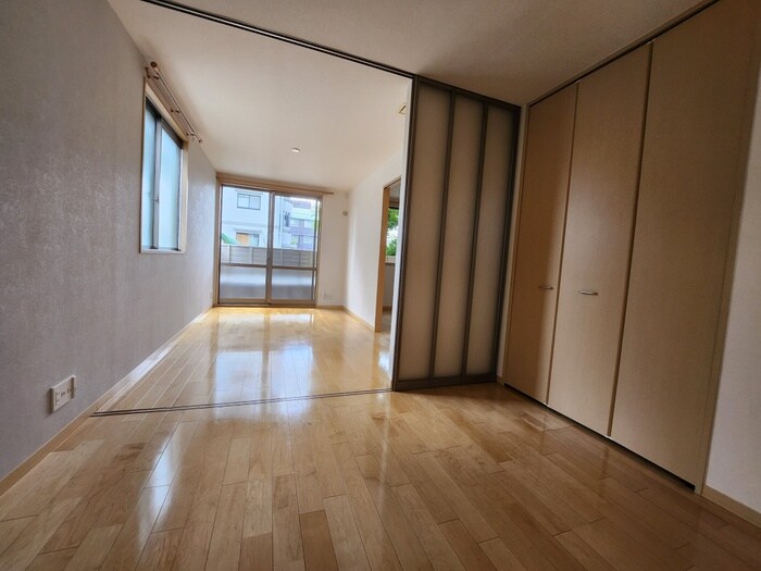 物件内観写真13　(居室)