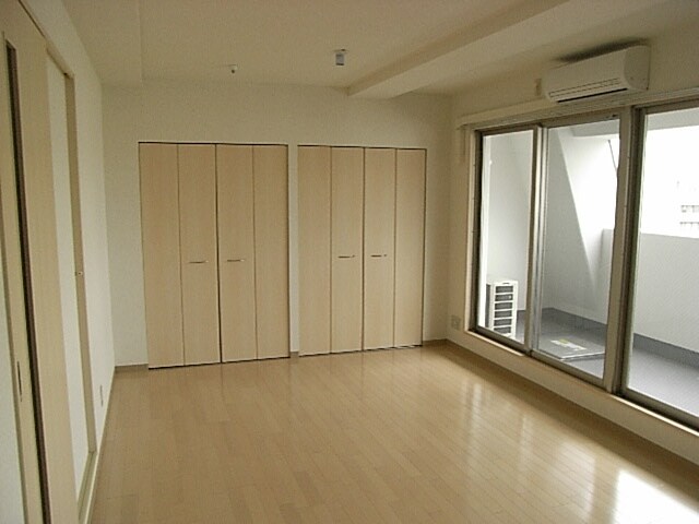 物件内観写真4　(居室)