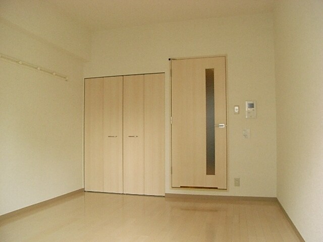 物件内観写真4　(居室)