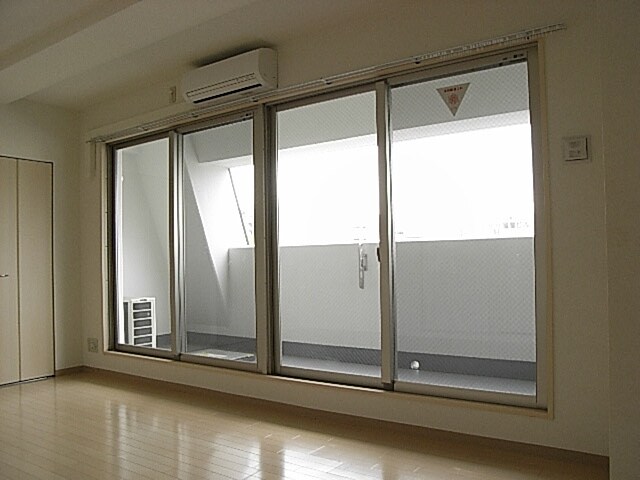 物件内観写真5　(居室)