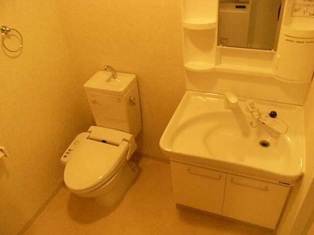 物件内観写真7　(トイレ)