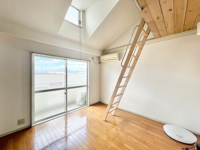 物件内観写真9　(居室)