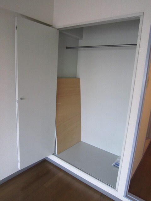 物件内観写真11　(収納)