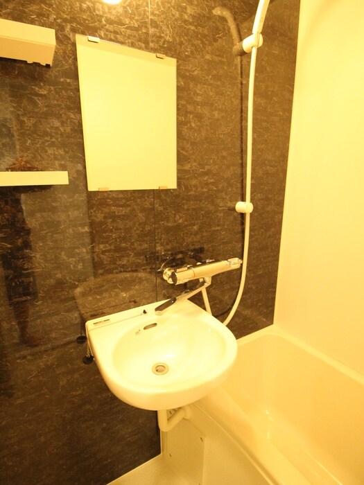 物件内観写真12　(洗面)