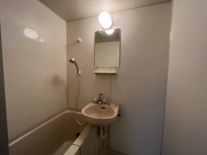 物件内観写真11　(洗面)