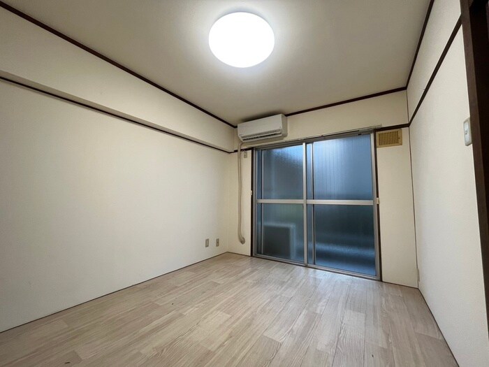 物件内観写真12　(居室)