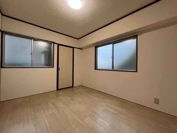 物件内観写真19　(居室)