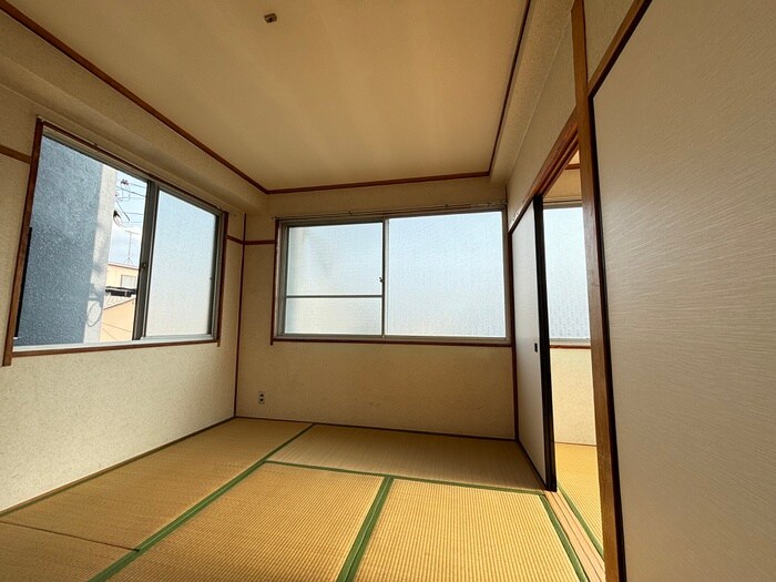 物件内観写真10　(居室)