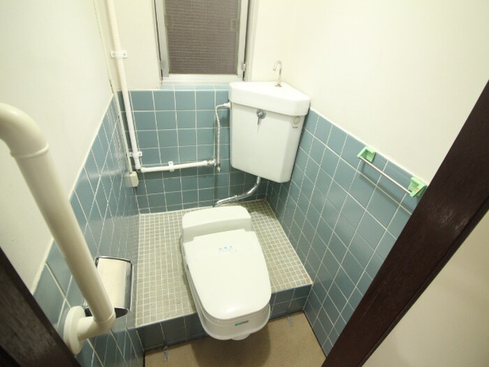 物件内観写真10　(トイレ)