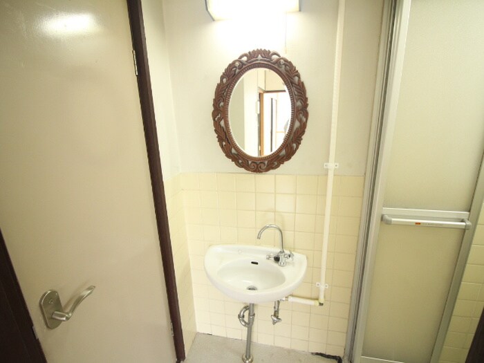 物件内観写真11　(洗面)