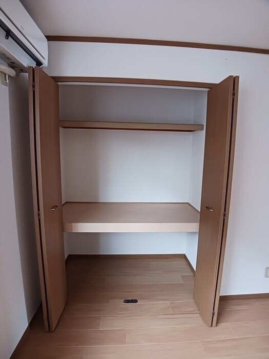 物件内観写真10　(収納)