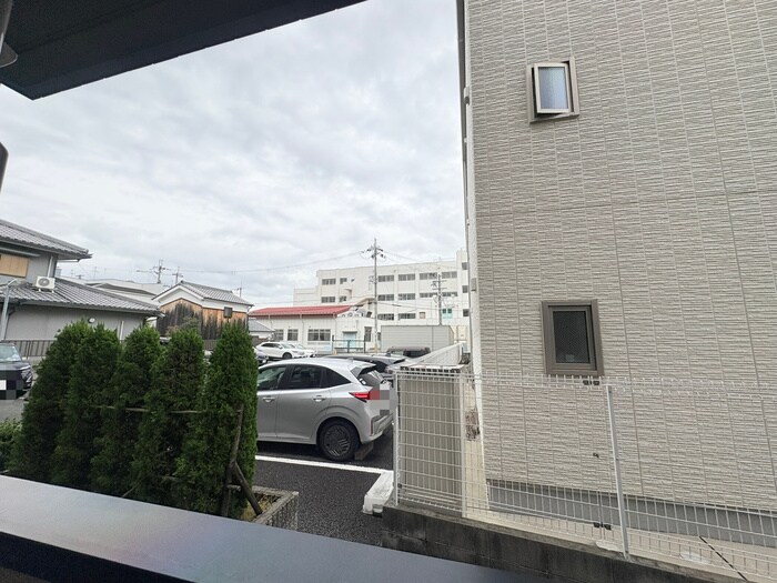 物件内観写真17　(室内からの展望)