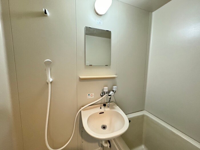 物件内観写真11　(洗面)