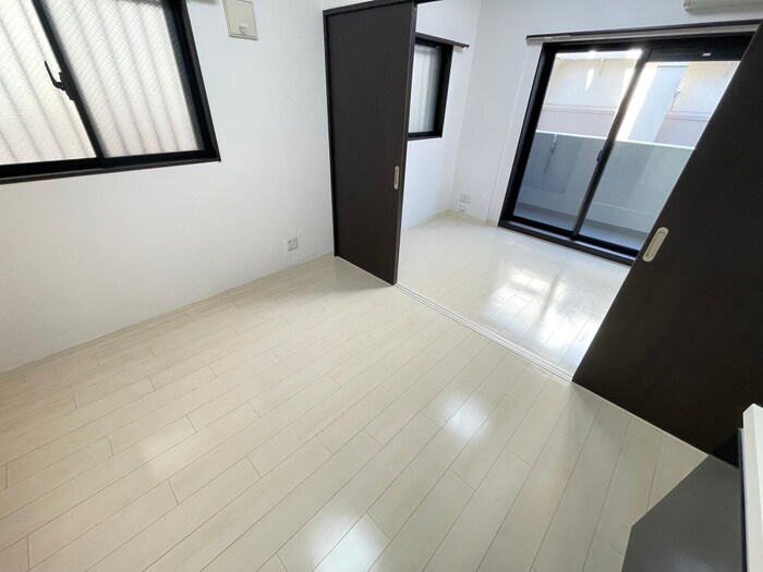 物件内観写真8　(居室)