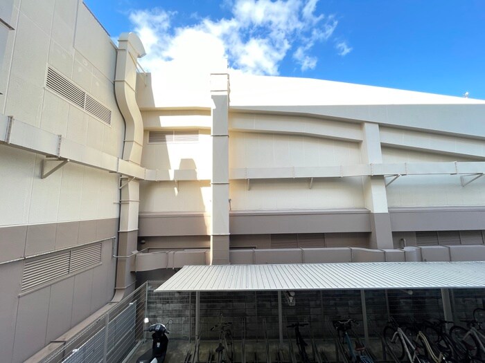 物件内観写真20　(室内からの展望)