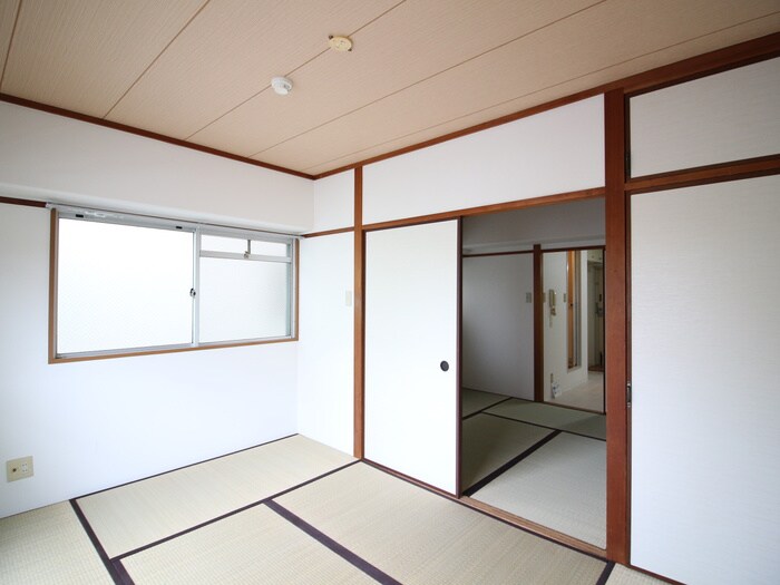 物件内観写真7　(居室)