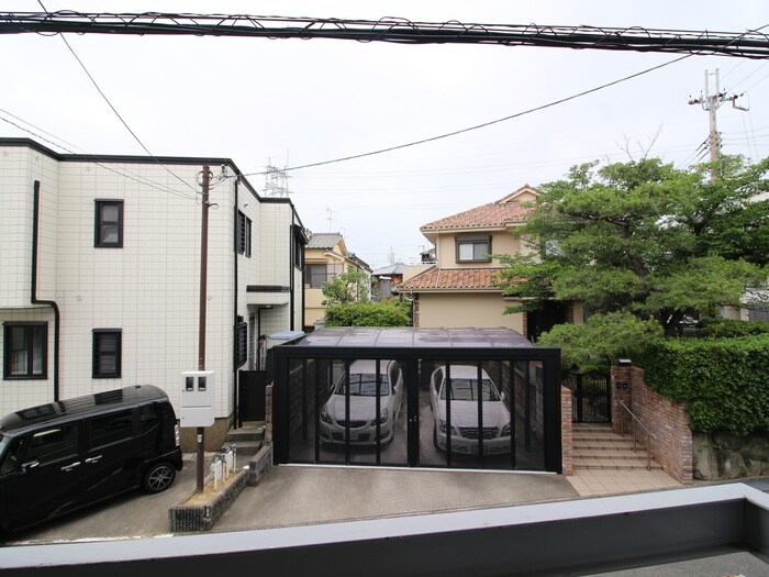 物件内観写真16　(室内からの展望)