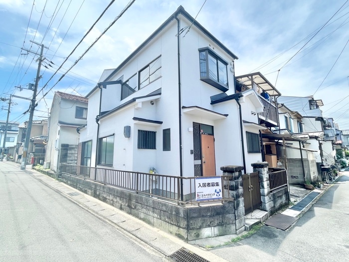 宇治蔭山貸家の物件外観写真