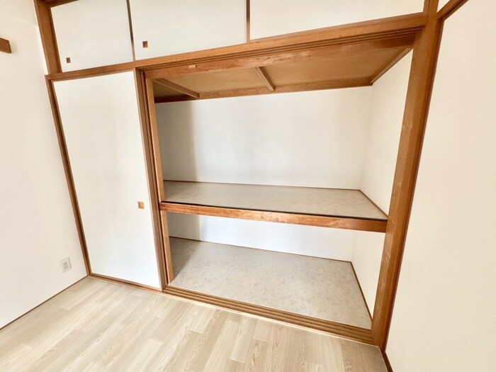 物件内観写真16　(収納)