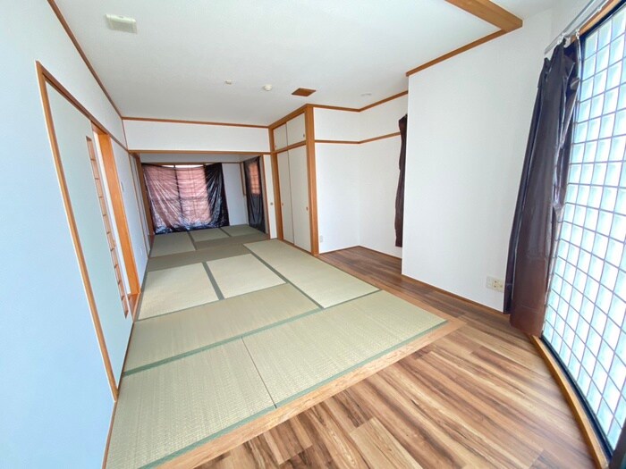 物件内観写真10　(居室)