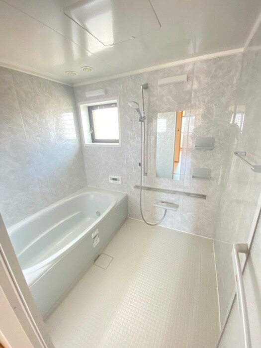 物件内観写真13　(バス／シャワールーム等)