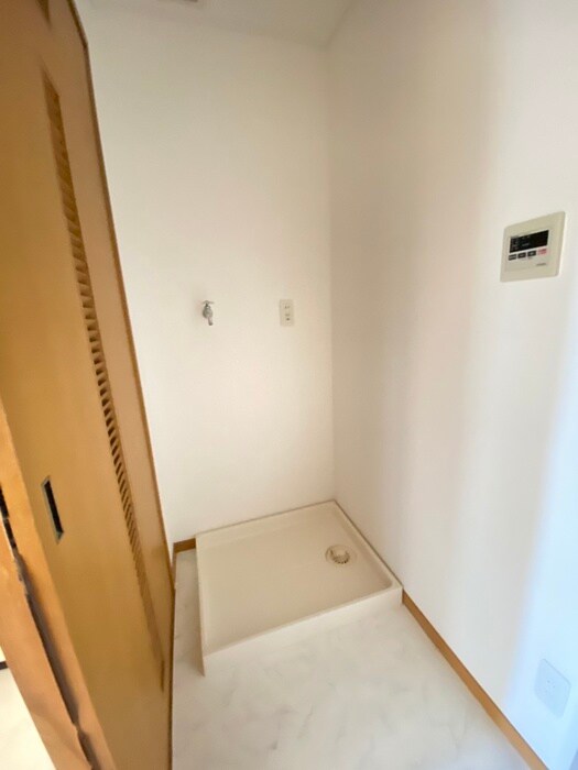 物件内観写真20　(洗濯機置場)