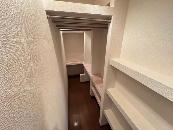 物件内観写真15　(収納)