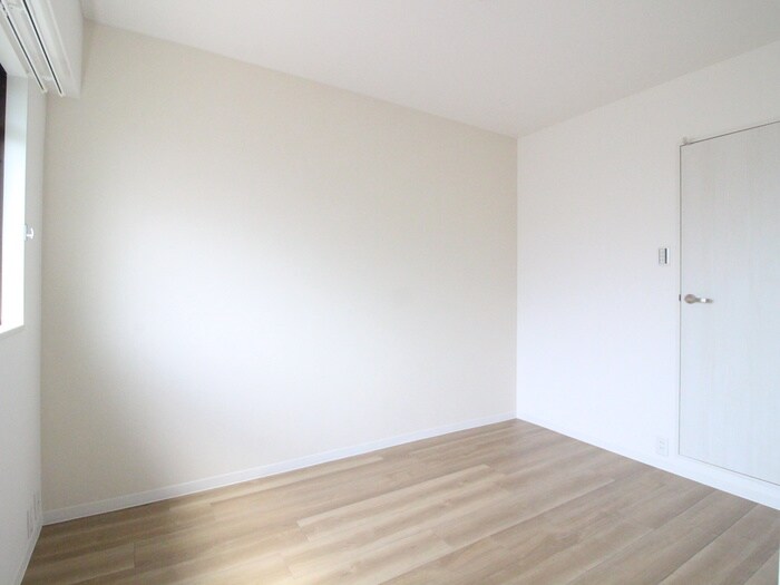 物件内観写真18　(居室)