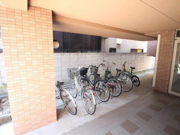 駐輪場