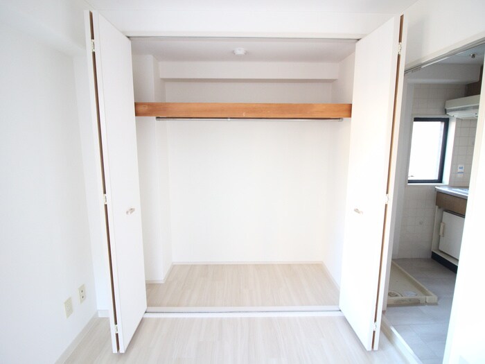 物件内観写真11　(収納)