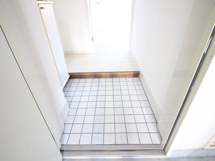 物件内観写真17　(玄関)