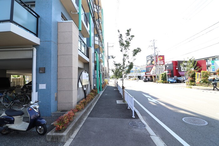 物件外観写真4　(周辺環境)