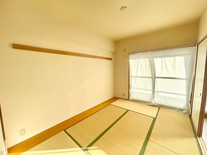 物件内観写真8　(居室)