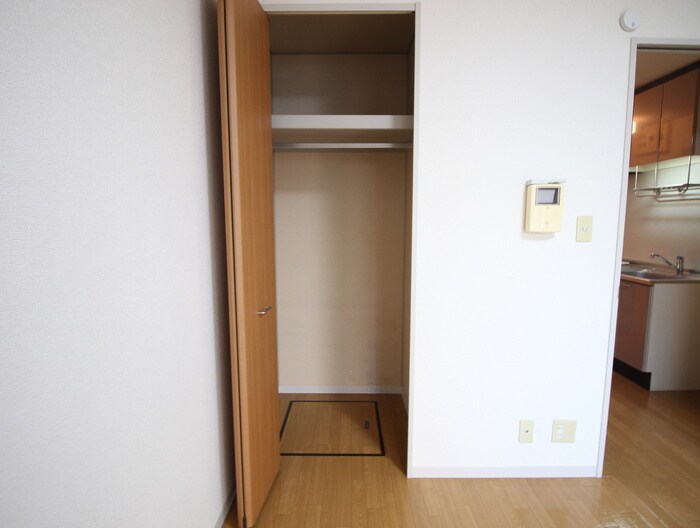 物件内観写真15　(洗濯機置場)