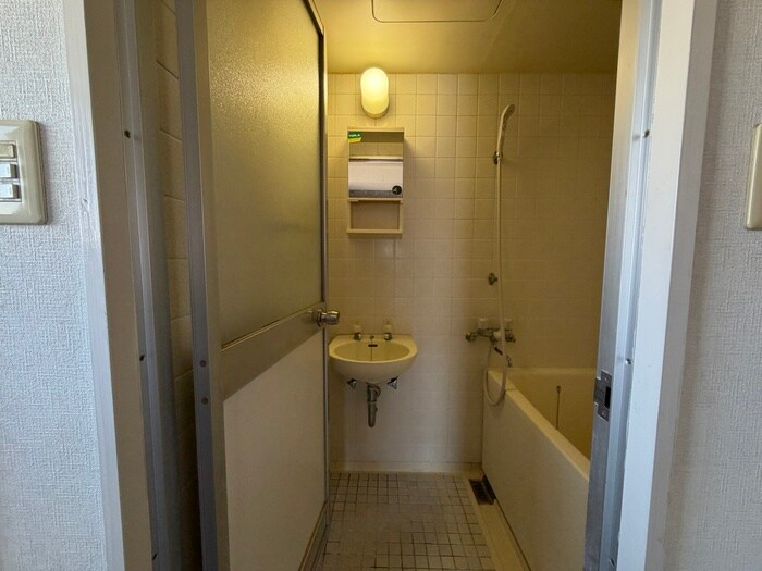 物件内観写真12　(洗面)