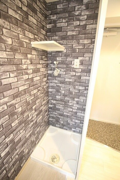 物件内観写真9　(洗濯機置場)