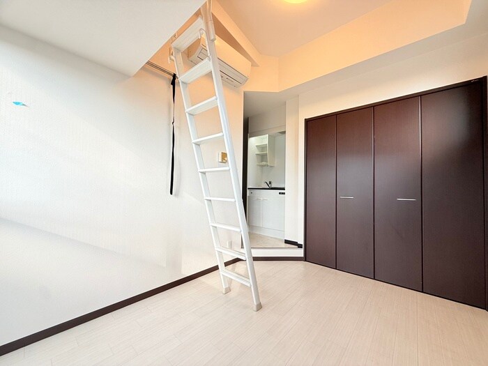 物件内観写真8　(居室)