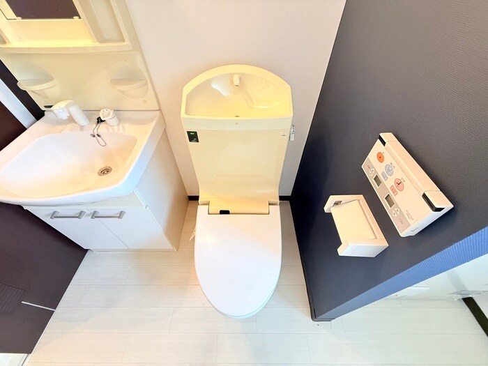 物件内観写真10　(トイレ)