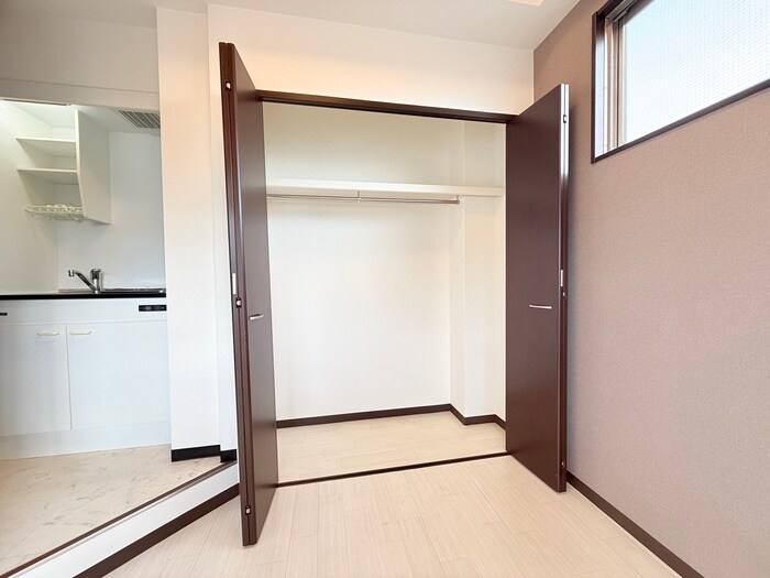 物件内観写真13　(収納)