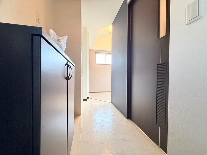 物件内観写真17　(廊下)